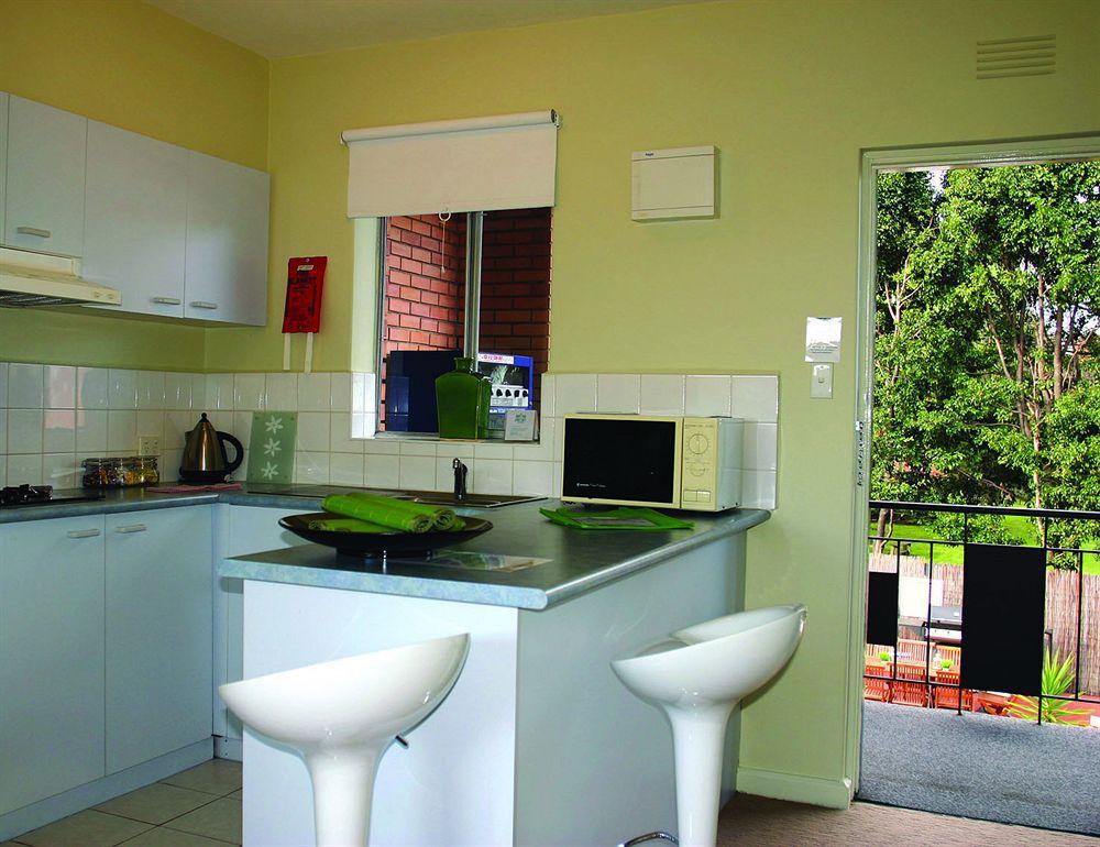 Birches Serviced Apartments Мельбурн Экстерьер фото