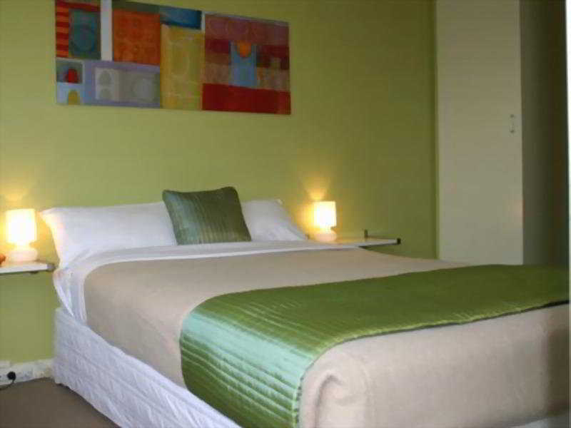 Birches Serviced Apartments Мельбурн Экстерьер фото