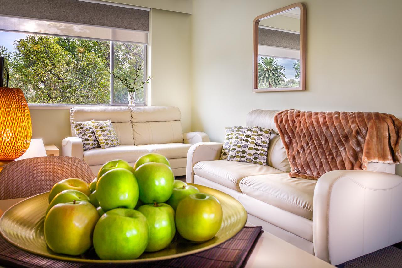Birches Serviced Apartments Мельбурн Экстерьер фото