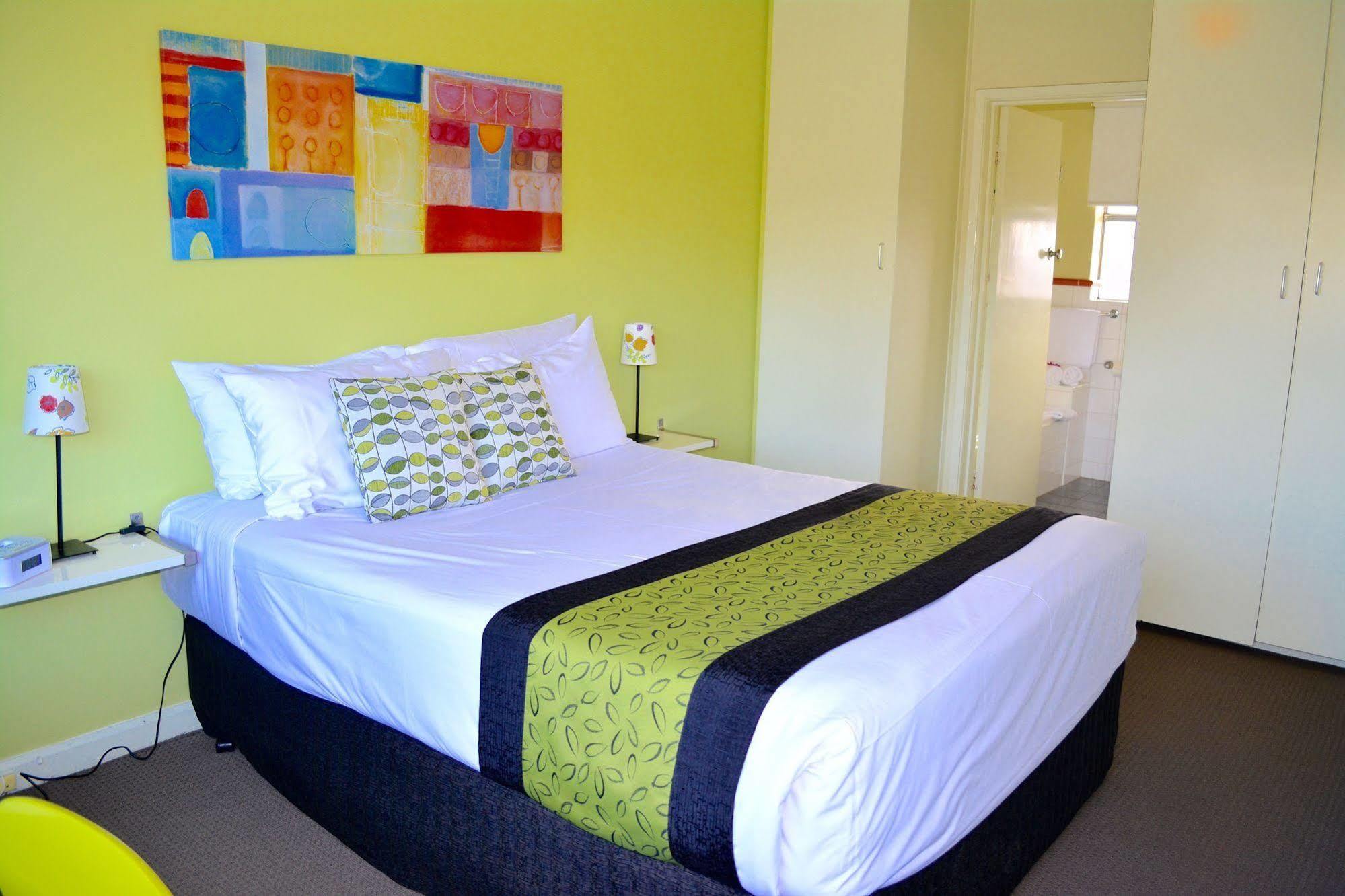Birches Serviced Apartments Мельбурн Экстерьер фото