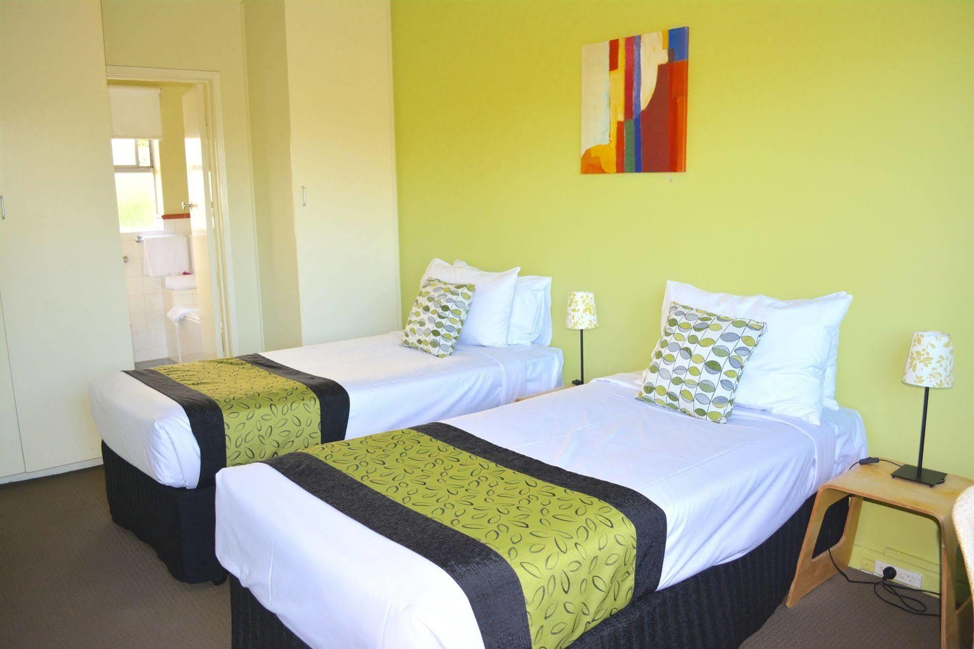 Birches Serviced Apartments Мельбурн Экстерьер фото